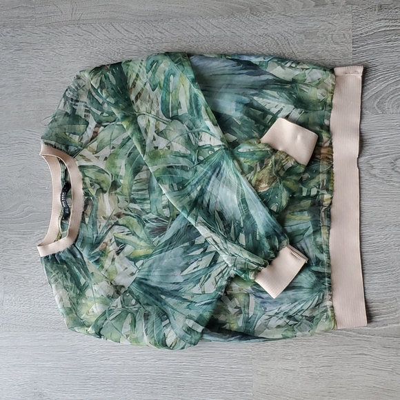 2/$30 - Zara Tropical Print Sheer Top - Size Small - Picture 3 of 4